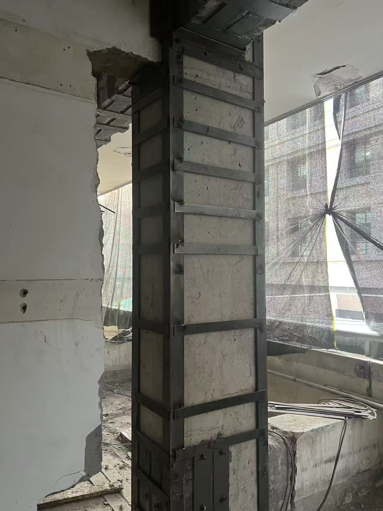 包鋼加固